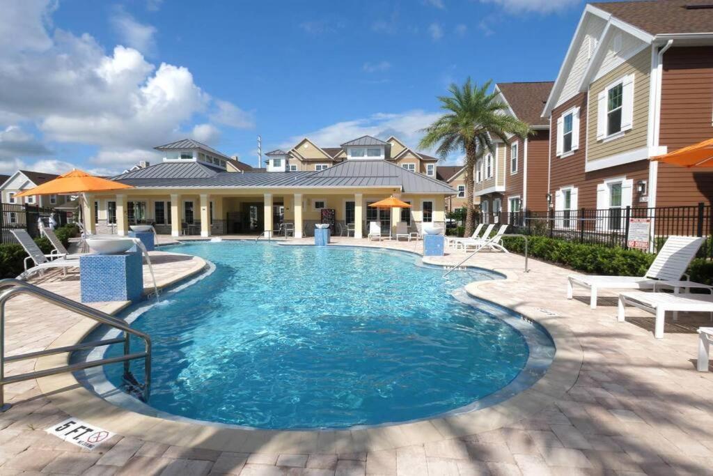 Location!! Modern Luxury 2 Miles From Disney! Pousada Orlando